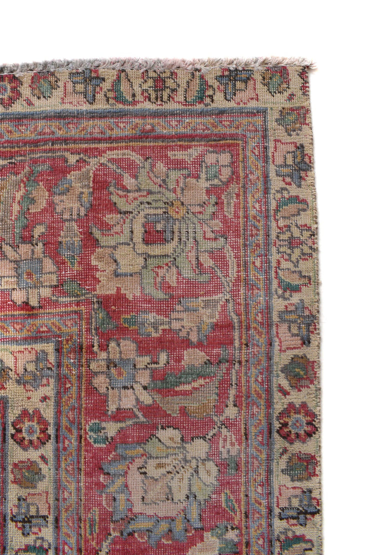 8' x 11' Tabriz Area Rug