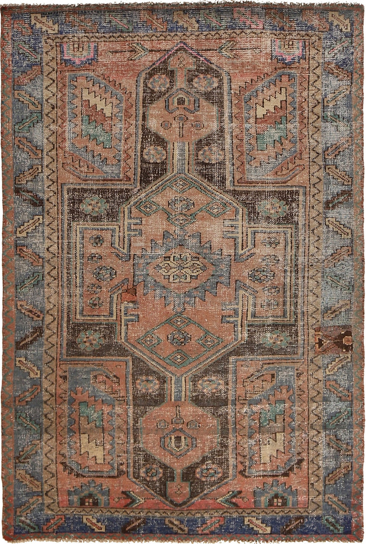 4' x 6' Sherazi Area Rug