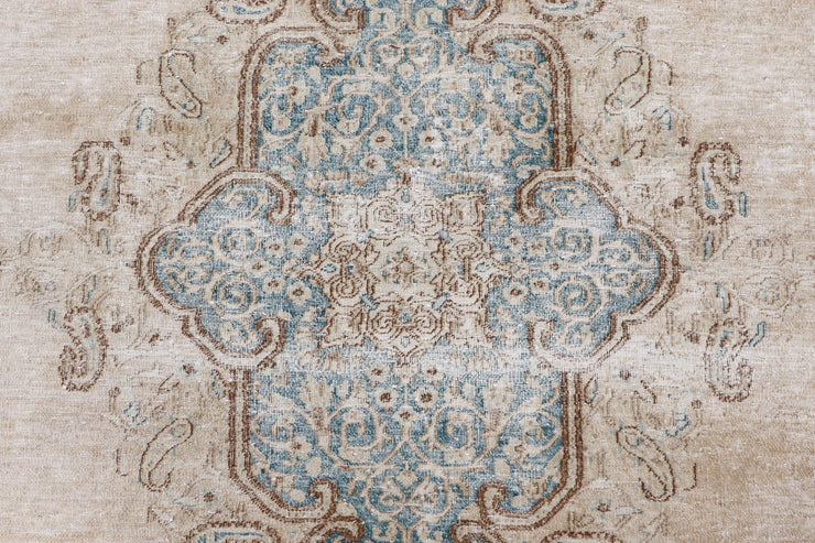 NEUTRAL TAUP VINTAGE PERSIAN RUG 8' x 11'  Distressed carpet