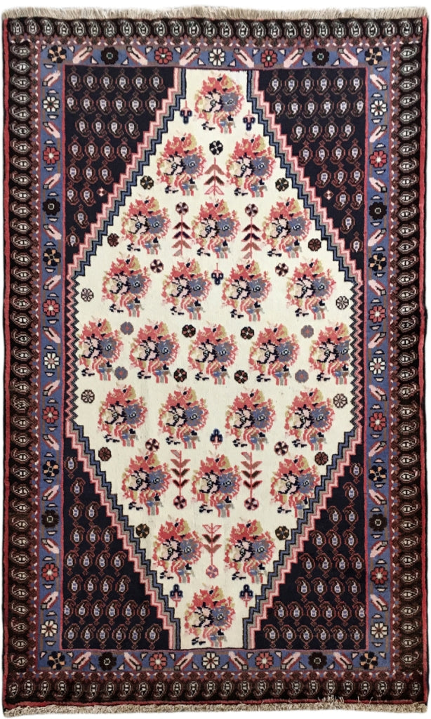 4' x 5' Ivory Persian Hamadan Rug