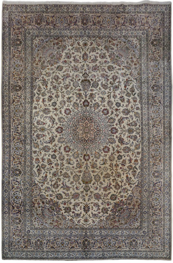 8' x 12' Ivory Persian Kashan Rug