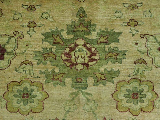 8' x 8' Greenish Ivory Veg Dye Rug